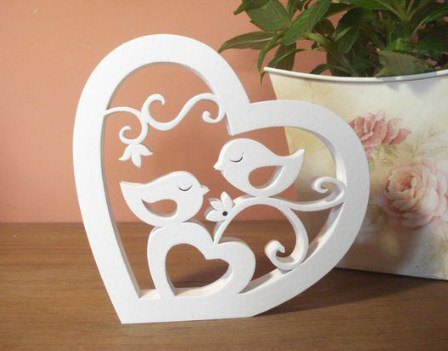 decoración corazón y aves