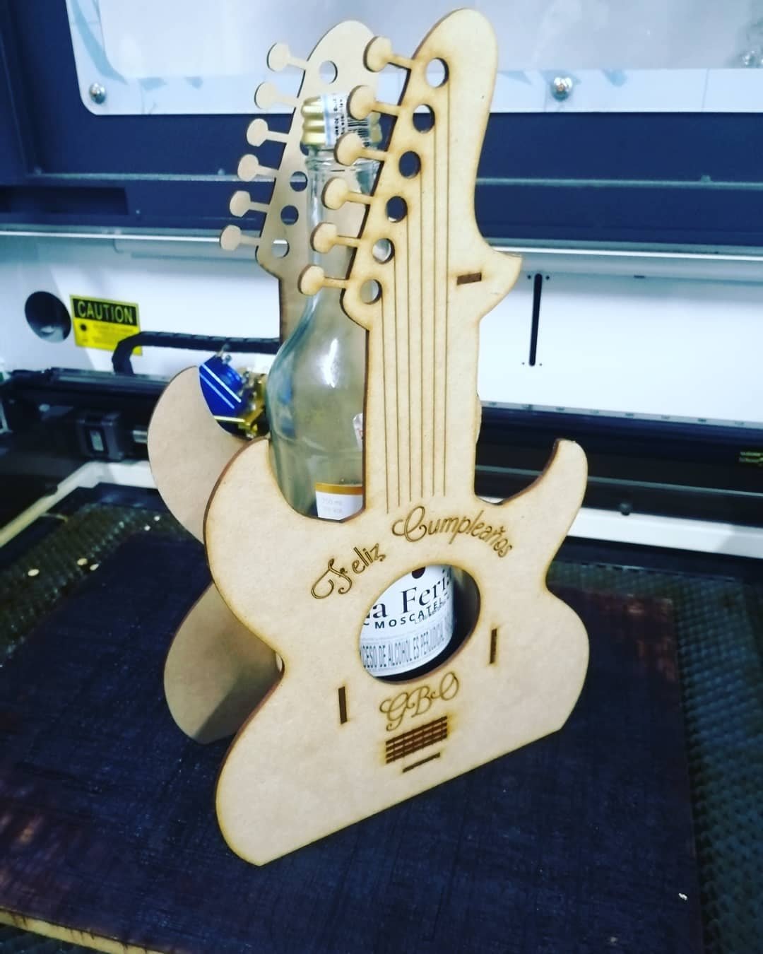 caja para vino guitarra