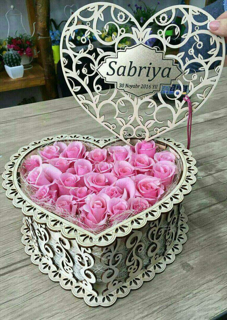 caja corazón con tapa