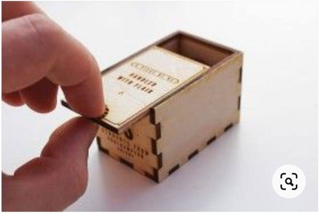 caja miniatura