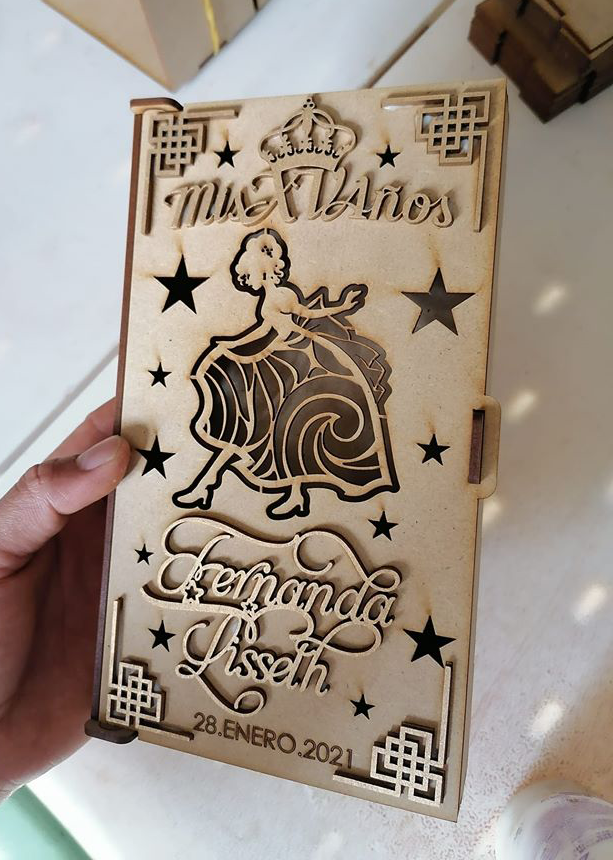 invitación calada mis 15 años