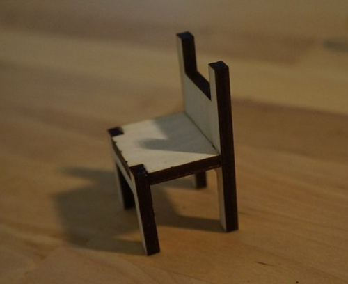 silla para muñecas