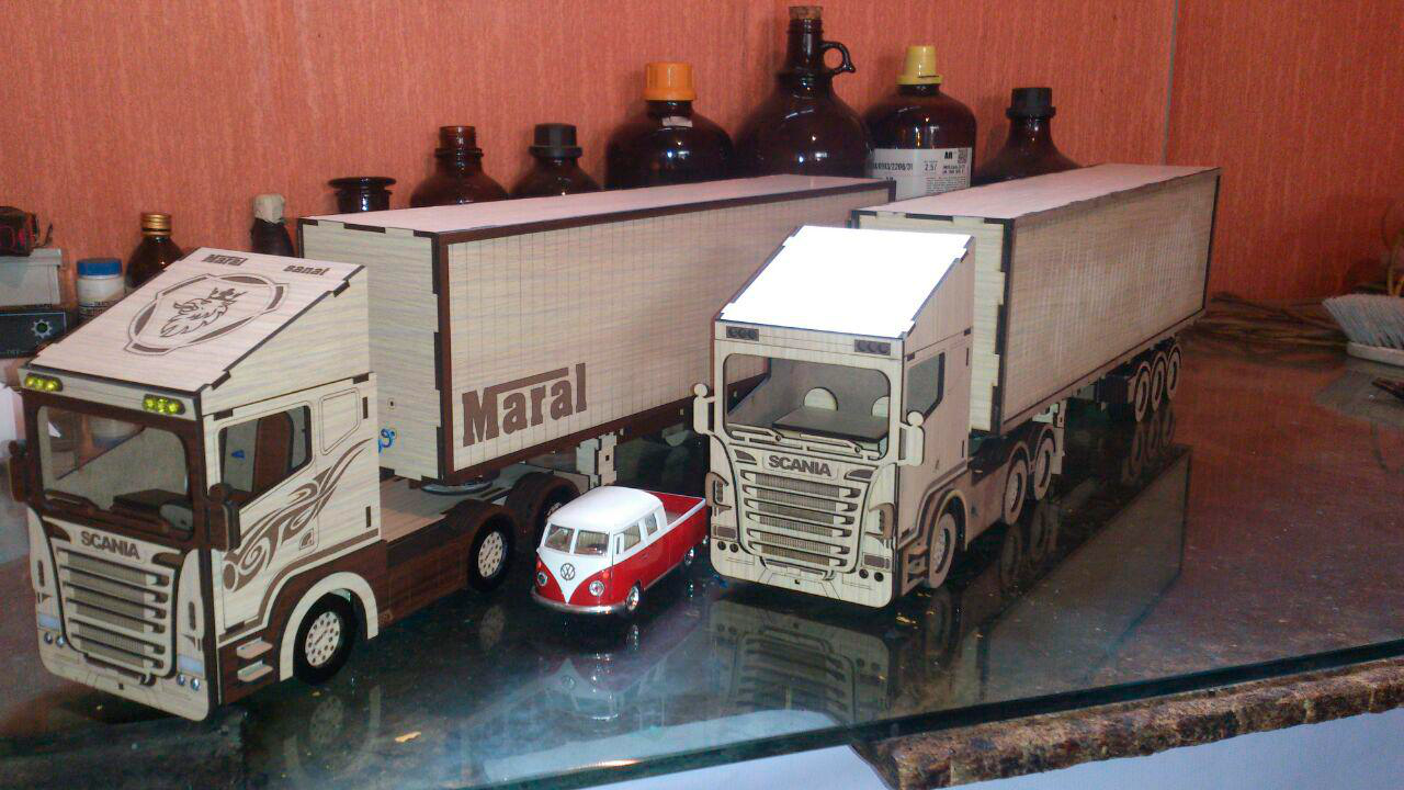tráiler con caja